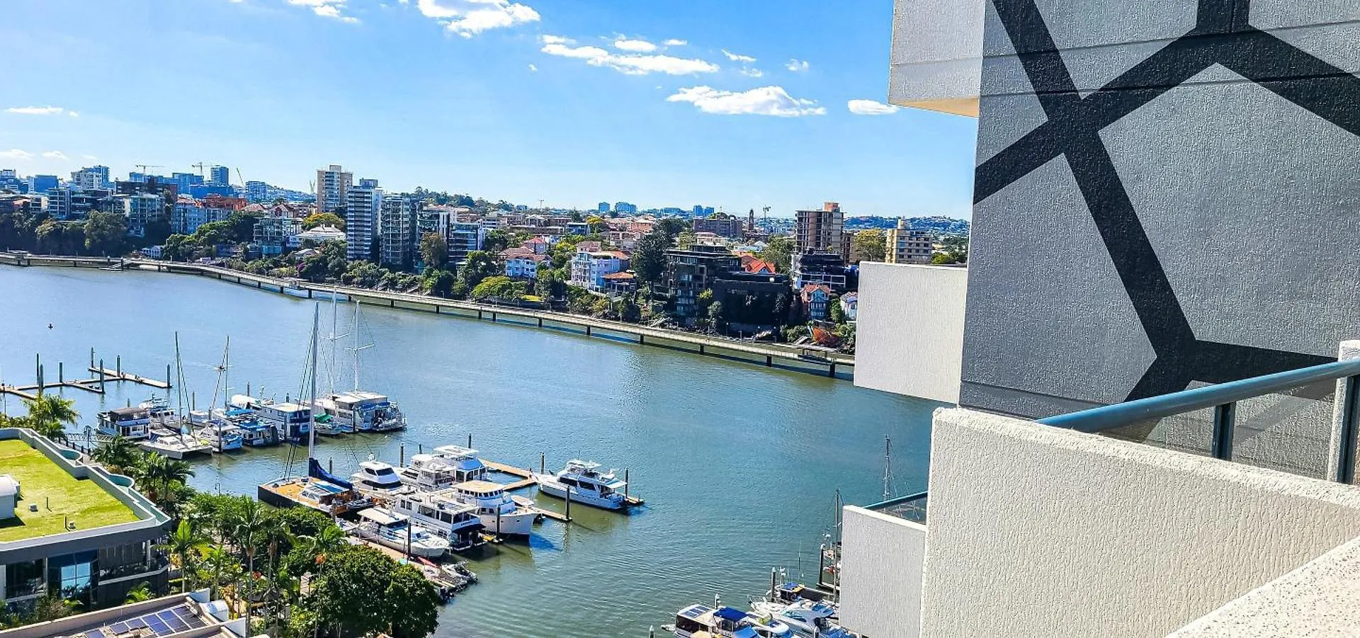 Dockside Brisbane Aparthotel 4*,  Australia