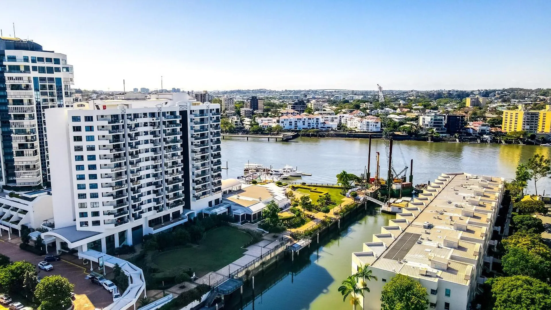 Dockside Brisbane Aparthotel